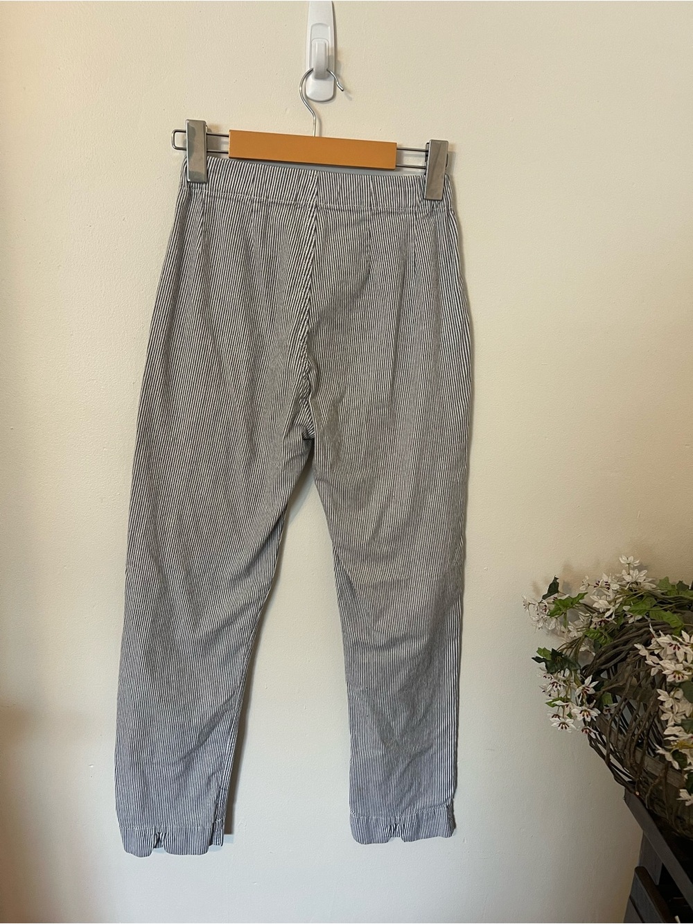 Brandy Melville 100% Cotton Pinstripe High Rise Crop Pants One Size - Picture 4 of 4